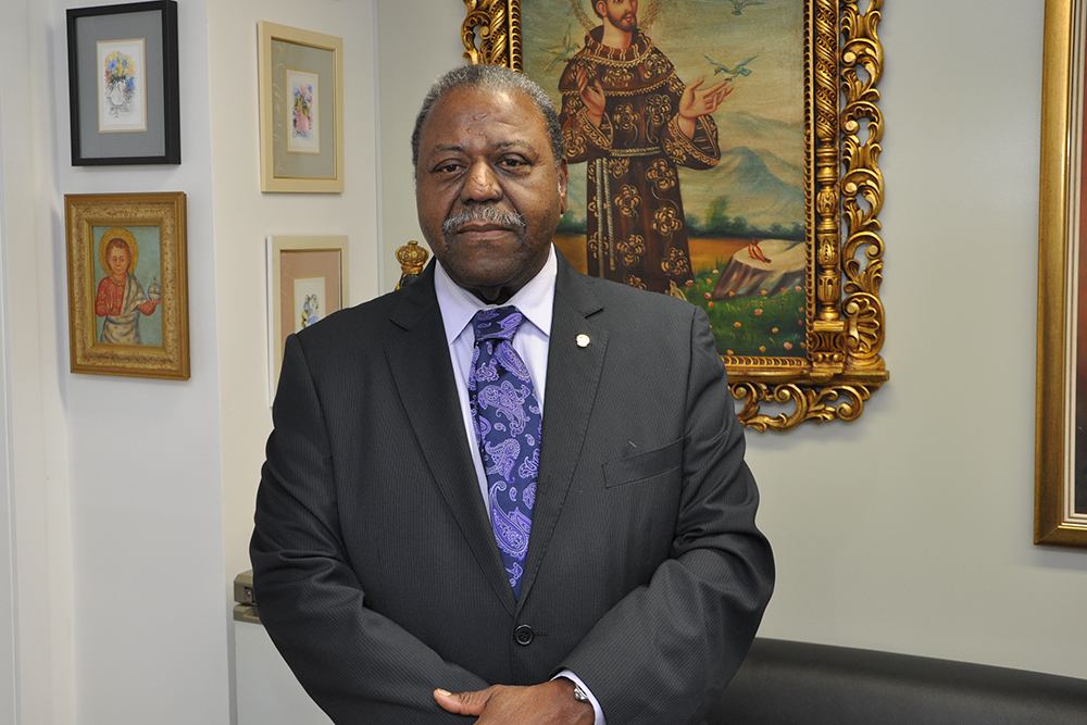 not----des-alvares-cabral-----19.04.22.jpg