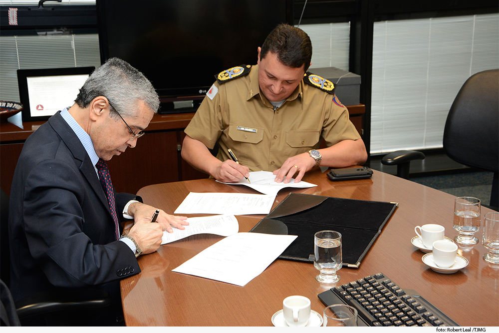 noticia 1-visita-presidente-comandante-geral-da-pm.jpg