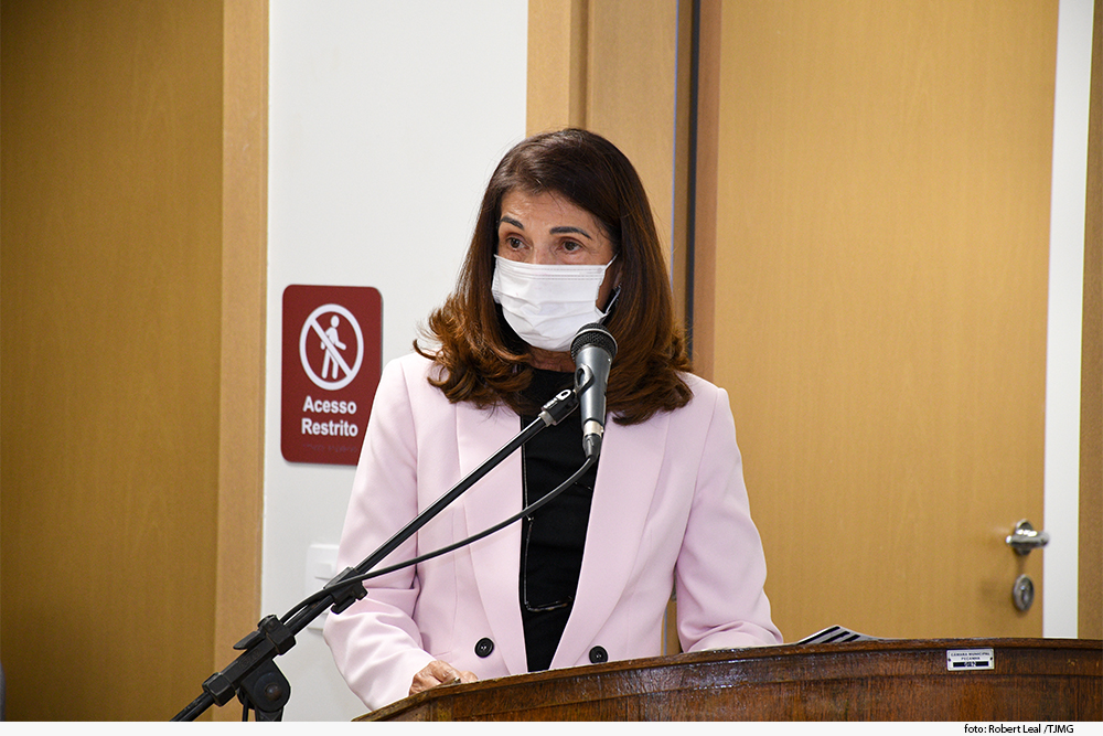 noticia6-inauguracao-forum-de-pecanha--DES.-maria-luiza-de-marilac-filha-da-terra.jpg