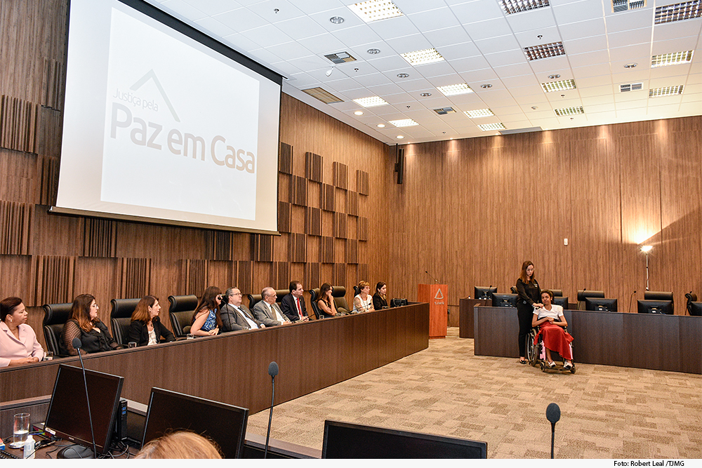 noticia2-justi_a-pela-paz-em-casa.jpg