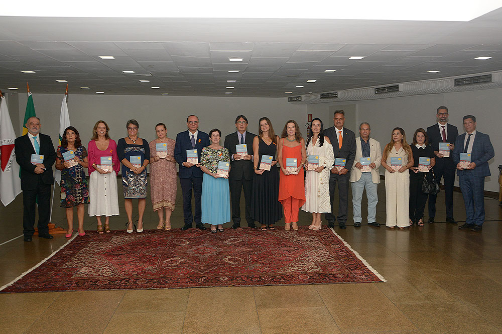 Not---Lancamento-livro-Pontos-pela-Paz-em-Casa-e-Selo-Mulheres-Libertas.jpg