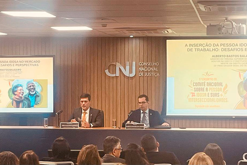 Not---encontro-comite-de-idosos1.jpg