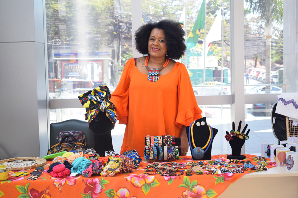 Not---Cris-Black-Feira-de-artesanato-Semana-da-Justica-pela-Paz-em-Casa..jpg