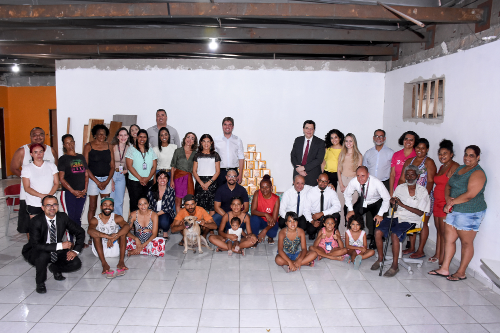 Not---Nucleo-de-Voluntariado-realiza-acao-de-Natal--Ocupacao-Anita-Santos._2.jpg