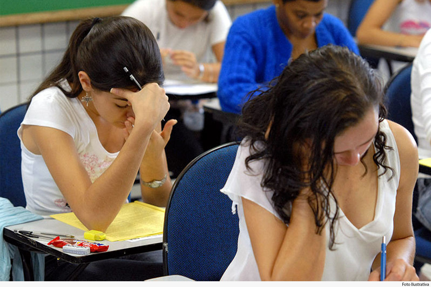 Estudantes fazem prova no Enem