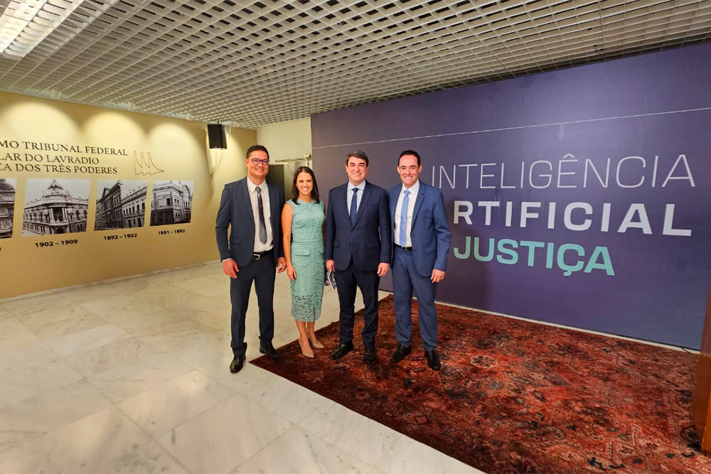 Not---TJMG-apresenta-sistema-de-inteligencia-artifical-ao-min.-Barroso_-no-STF._4.jpg