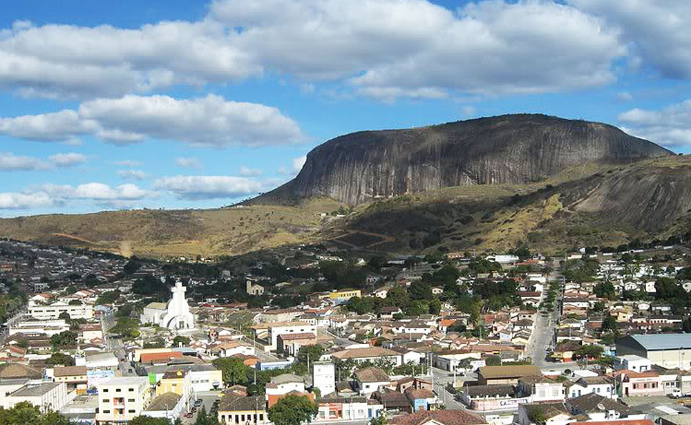 pedra-azul.jpg