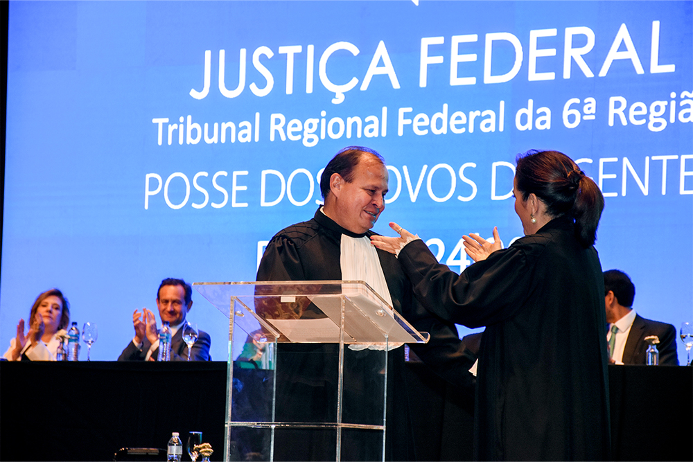 Not---Posse-TRF6_-Pr.-Vallisney-de-Souza-Oliveira-e-Ricardo-Machado-Rabelo._3.jpg