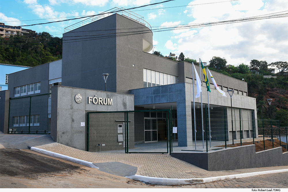 noticia10-inauguracao-forum-de-pecanha--DES.jpg