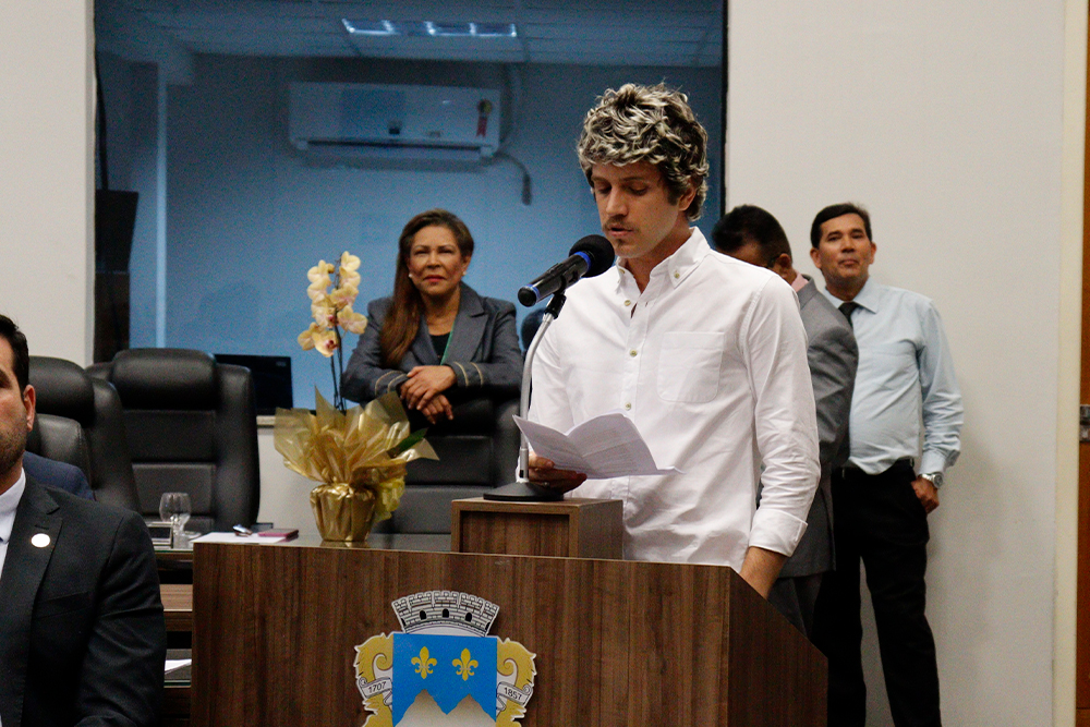 Not---Des-Leopoldo-Mameluque-recebe-titulo-de-Cidadao-Honorario-em-Montes-Claros.1.jpg