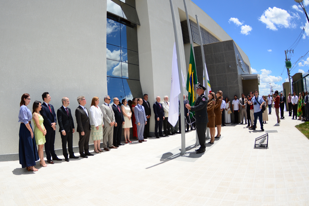 Not-3---Inauguracao-do-Forum-de-Bom-Despacho.jpg