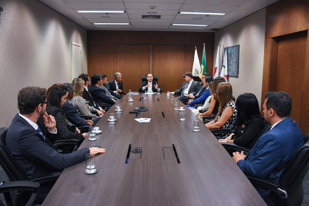 Not---Presidente-se-reune-com-juizes-de-Nova-Lima._1.jpg