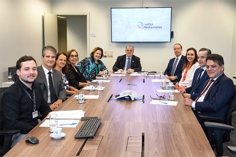 Not-reuniao-3aVice-JusticaRestaurativa.jpg