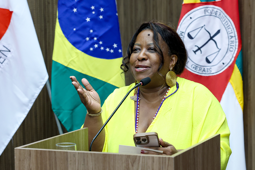 Not Macae E - Exp Doc Trilhas da Liberdade Tec Negras de Emanc no Jud5.jpg
