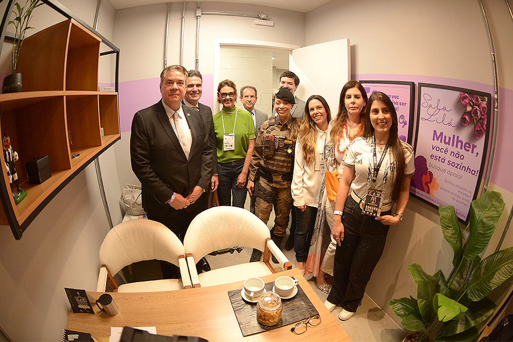 Not-Inauguracao-Sala-Lilas-na-Arena-MRV-1.jpg