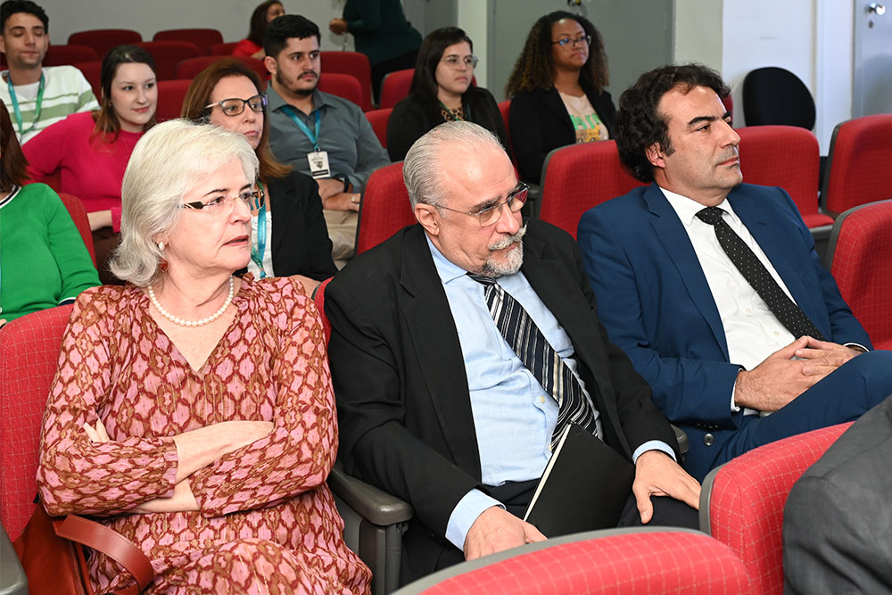 Not-9---Assinatura-de-Protocolo-de-Intencoes-EJEF-e-UFMG.jpg