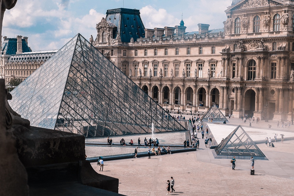 louvre_paris.jpg