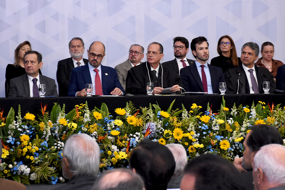 Not---Pr_-Vice-gov_-Des-Julio-Lorens_-Tadeu_--Perpetuo-Braga--Posse-TRE.4.jpg