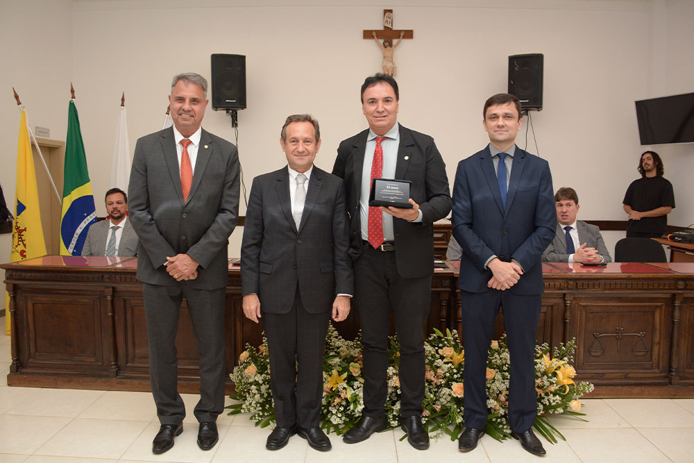 Not-Homenagem-servidores-30-anos-Paulo-Cesar-Teixeira.jpg