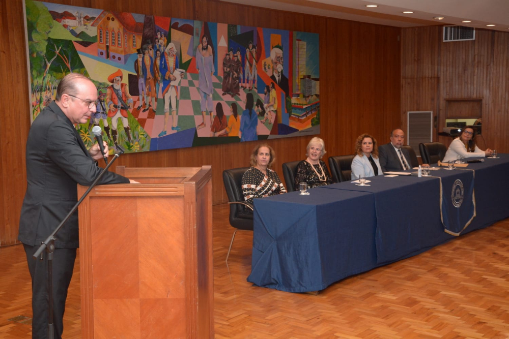 UFMG - Universidade Federal de Minas Gerais - Hermes Guerrero e Mônica  Sette Lopes são reconduzidos à direção da Faculdade de Direito