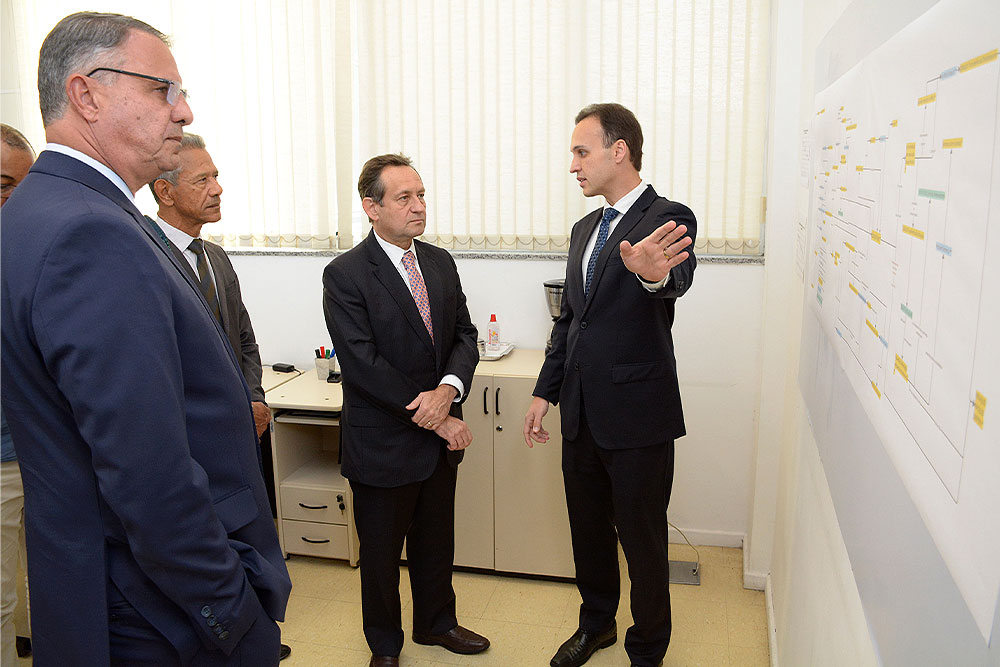 Not-Presidente-visita-Forum-Civel-e-Fazendario-1.jpg