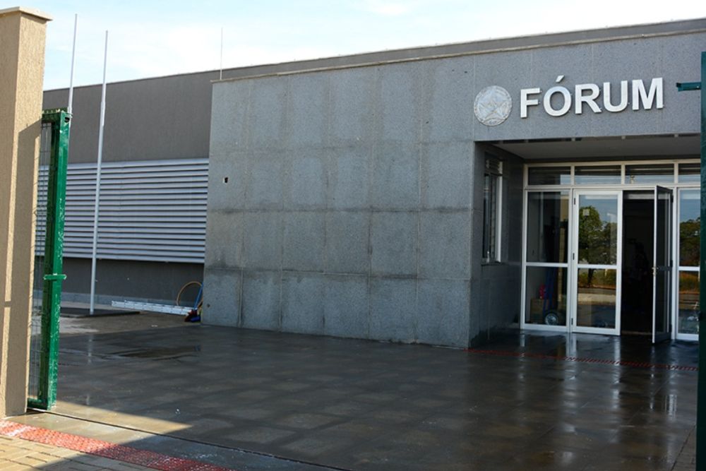 not forum candeias.jpg