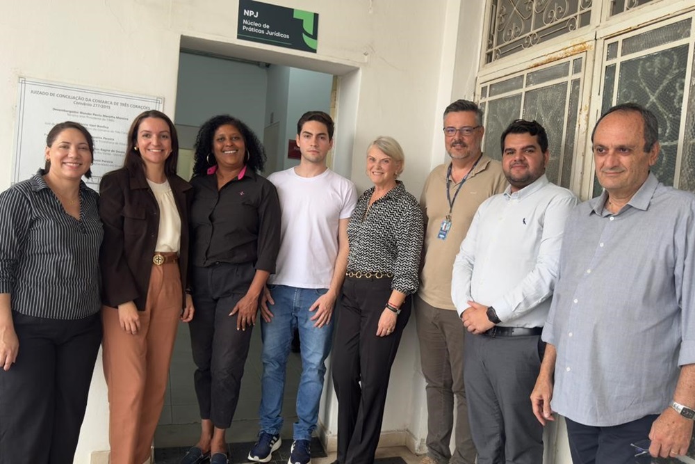 Not Comarcas do Sul de Minas Recebem Visitas - Tres Coracoes Papre.jpg