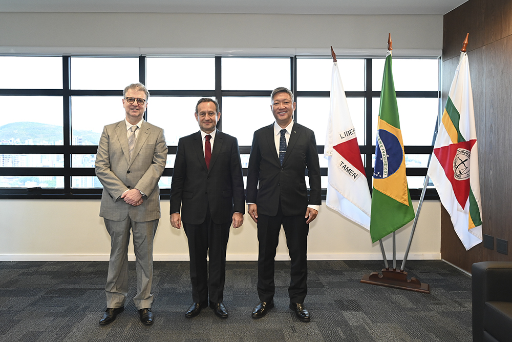 Not-1---Entrada-em-Exercicio-Juizes-Areclides-e-Mauro-Riuji.jpg