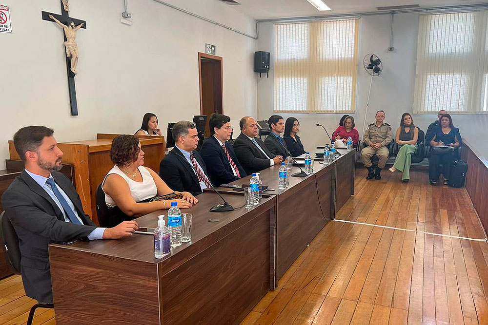Not---Audiencia-publica-em-Montes-Claros-para-pessoas-em-situacao-de-rua.jpg
