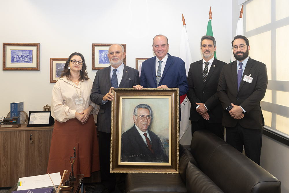 Not 1 Entrega-do retrato do Pres. Jose Arthur Carvalho a EJEF.jpg