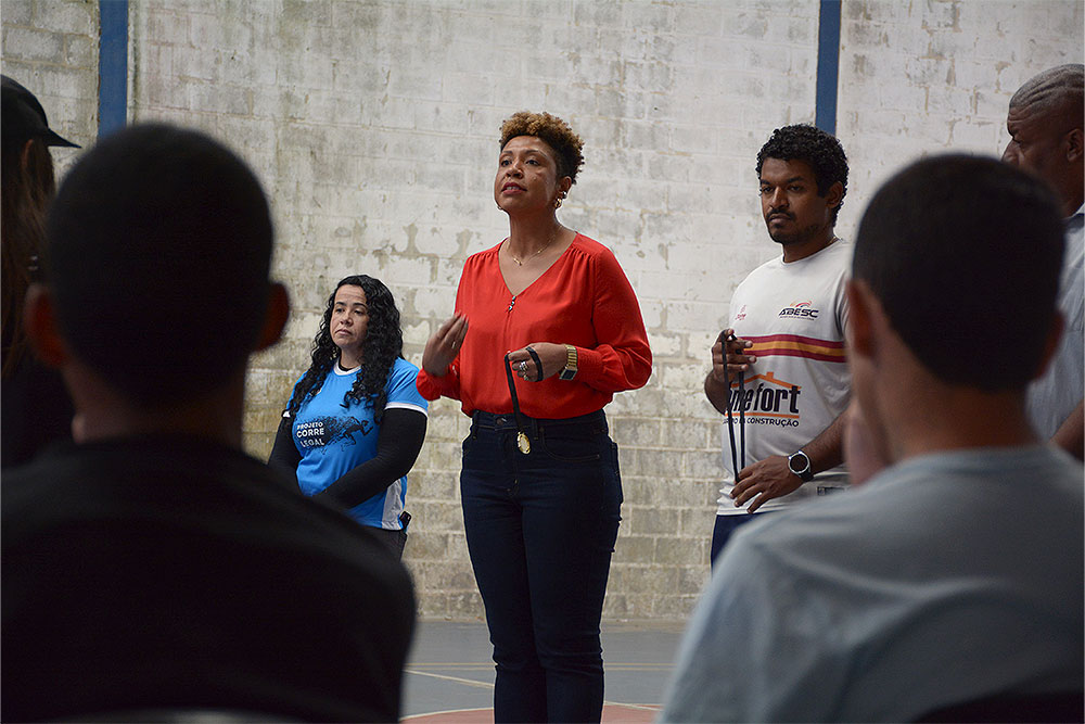 NOT-Formatura-IV-curso-intensivo-de-natação-proj-Corre-Legal--Giselle-da-Silva-Cyrillo