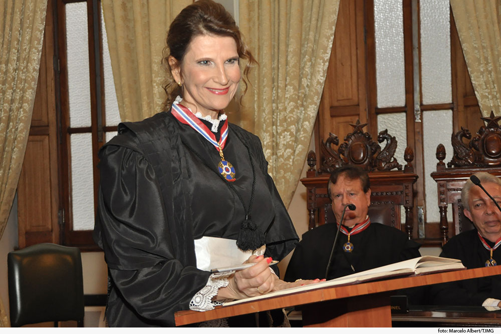 des-shirley.jpg