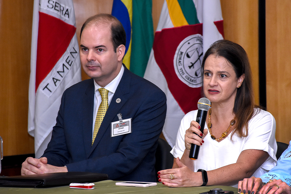 Not----Iacones-e-Beatriz-Junqueira-Juizado-em-Acao-o-dia-a-dia-nos-Juizados-Especiais.1.jpg