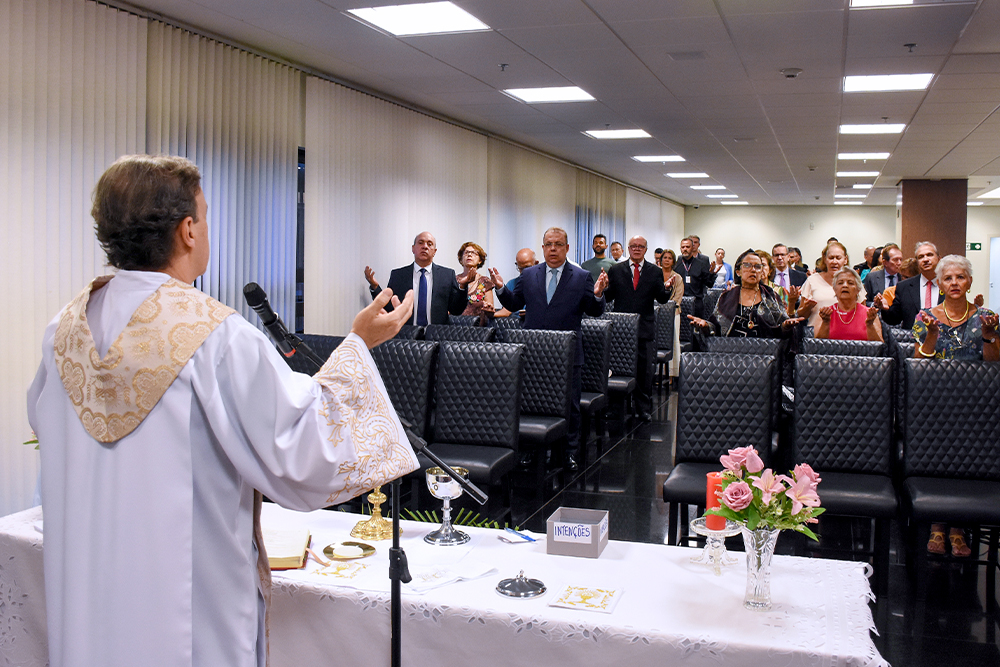 Not---Missa-de-Graca-e-Louvor-a-Nossa-Senhora-Aparecida._7.jpg
