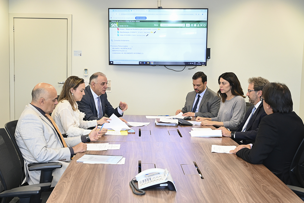 Not-1---Reuniao-1-Vice-Regimento-Interno.jpg