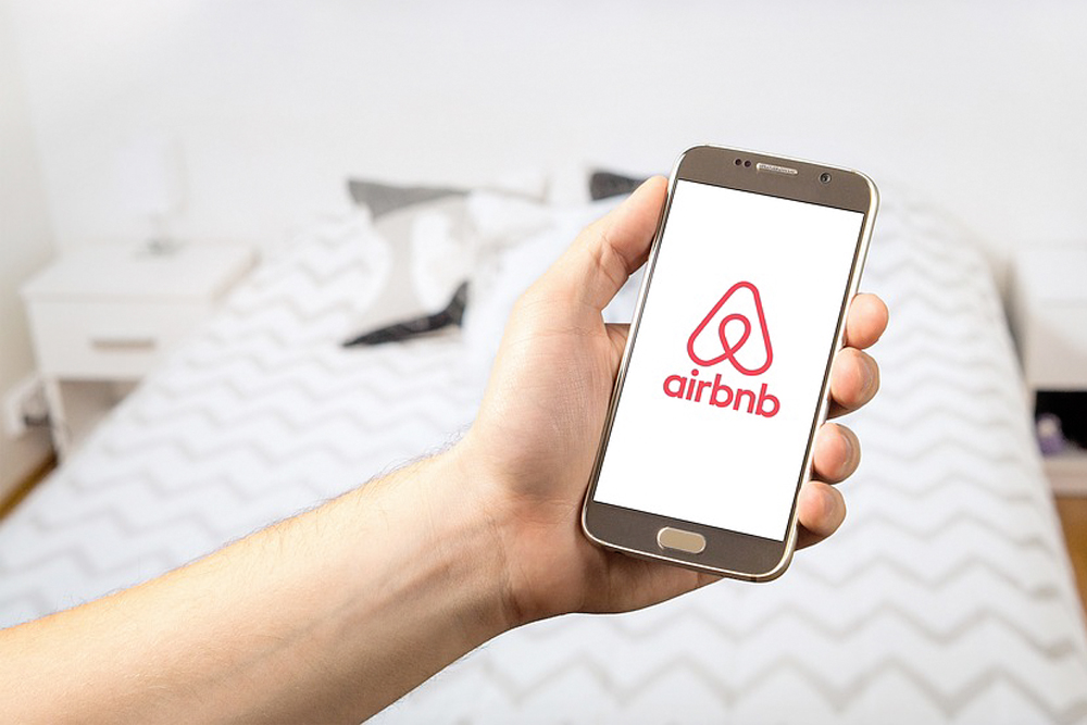 noticia Airbnb.jpg