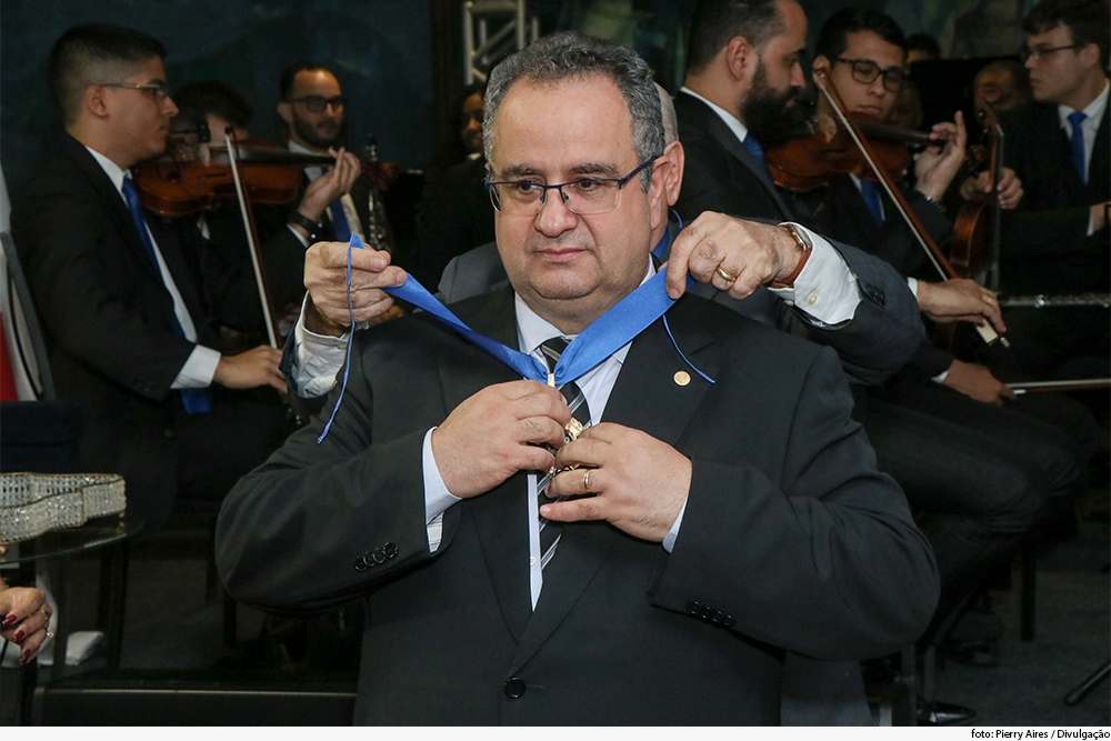 noticia 2-homenagem-presidente-fadevale.jpg