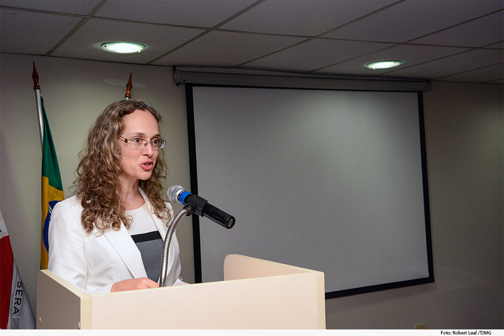 noticia2-encerramento-curso-juizes.jpg