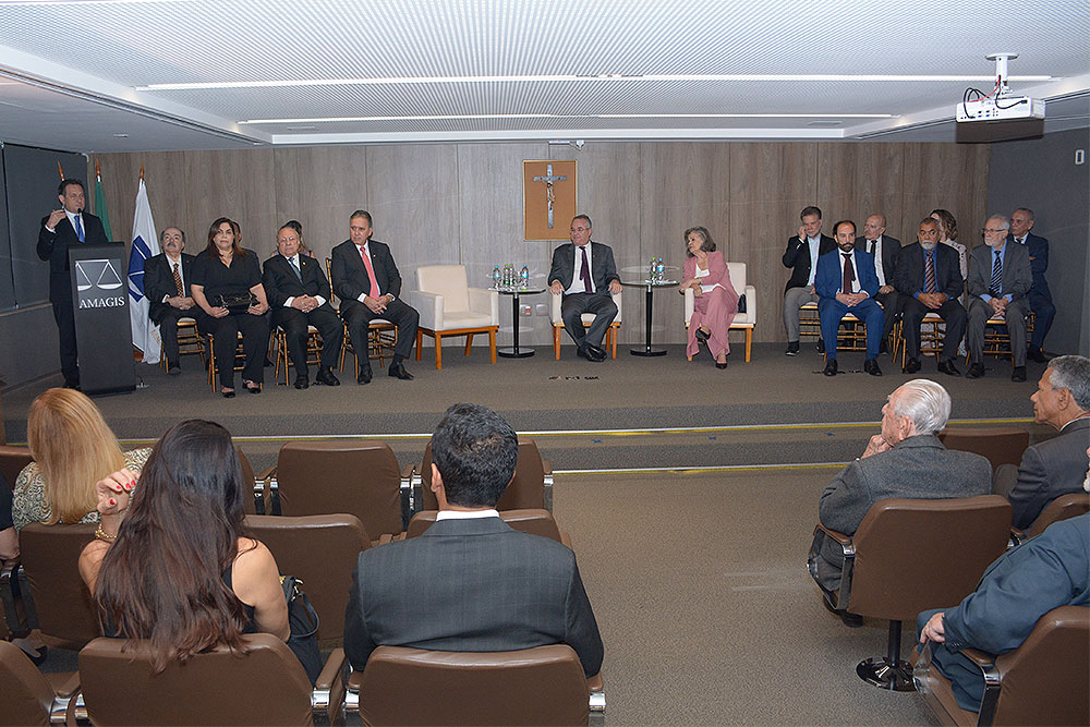 Not---Homenagem-aos-magistrados-aposentados.jpg