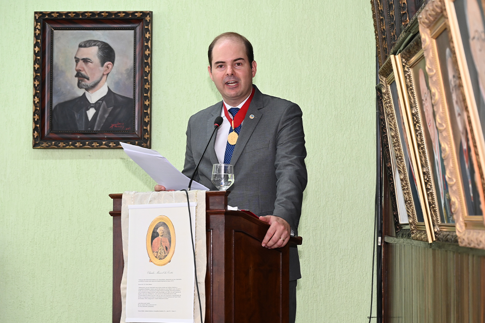 Not-7---Medalha-Conego-Raymundo-da-Trindade.jpg
