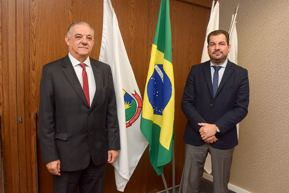 not-2--Assinatura-convenio-TRE.jpg