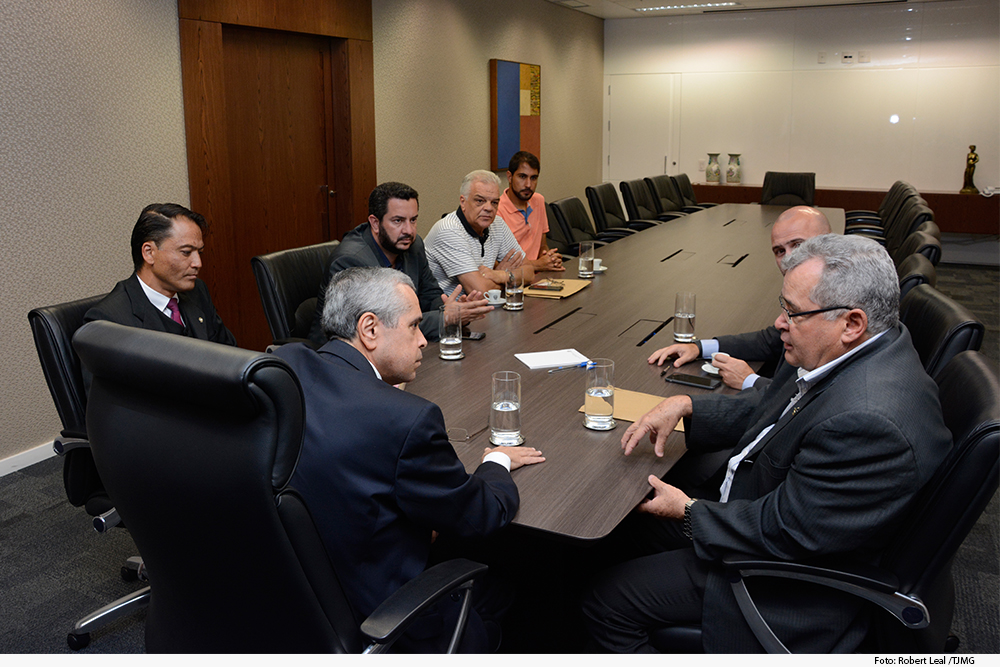 noticia-reuniao-peresidente-prefeito-de-barroso.jpg