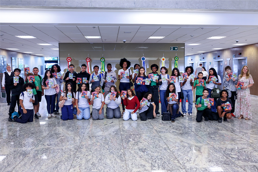 Not Conhecendo Judiciario - Alunos da EM Francisco Magalhaes G6.jpg