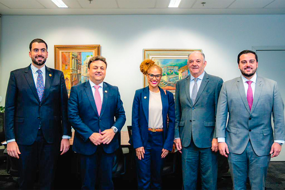 not-Primeiro-Vice-Presidente-recebe-visita-do-Presidente-da-OAB.jpg