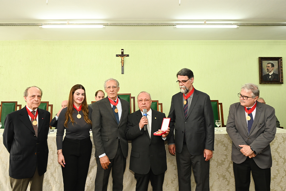 Not-1---Instituto-Historico-e-Geografico-Hom.-150-anos-TJMG.jpg