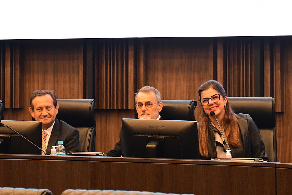 Not-seminario-adocao.jpg