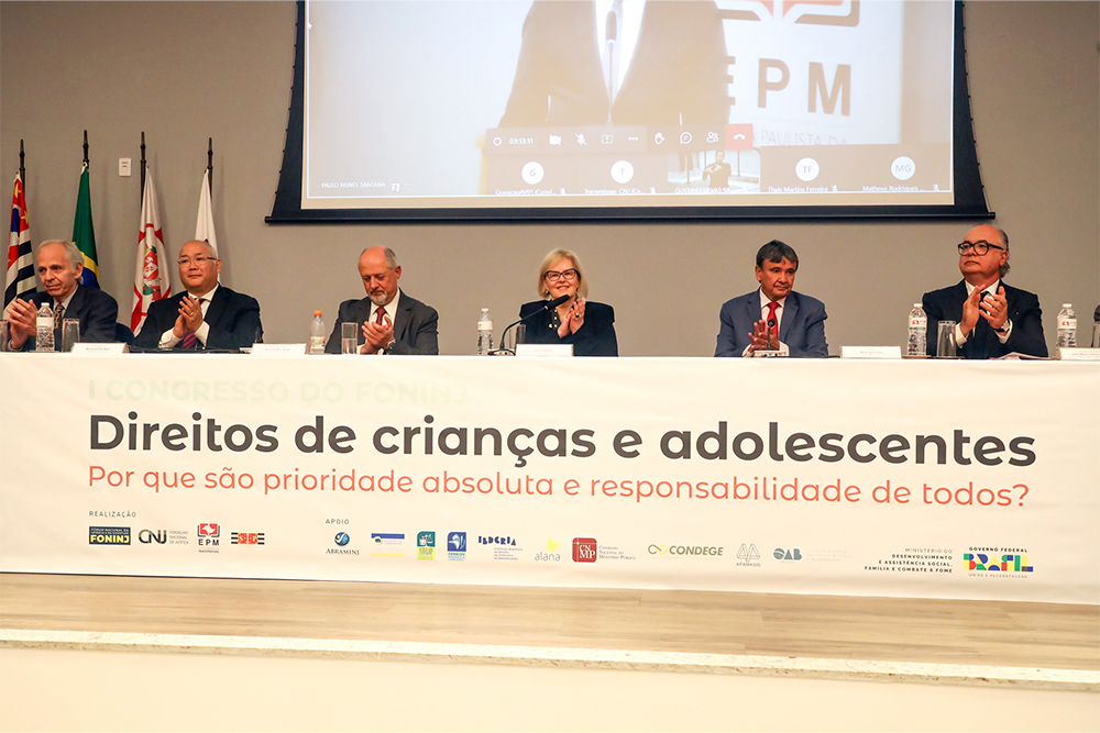 Not---I-Congresso-do-Foninj-2o-dia._2.jpg
