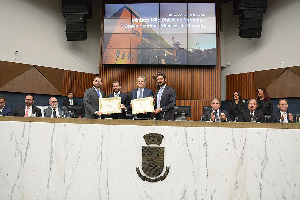 Not---Joao-Noronha-e-filho-Henrique-Noronha.jpg