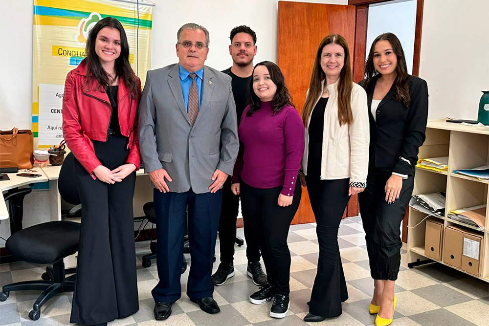 Not---3o-Vice-Presidente-do-TJMG-visita-Cejuscs-durante-a-XIX-SNC.1.jpg