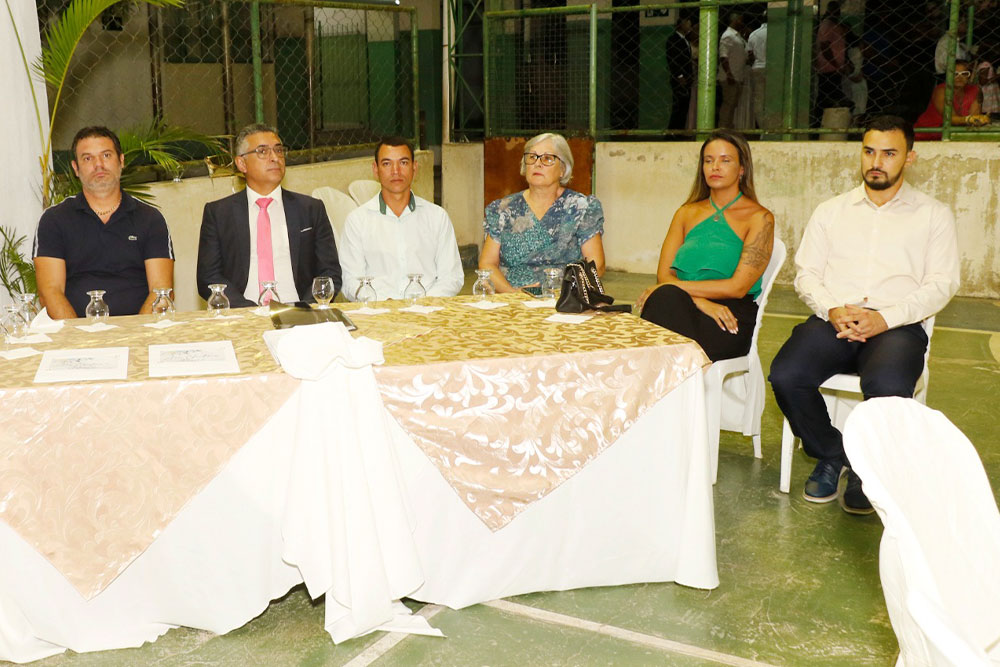 Not-3---Casamento-Comunitario-em-Tombos.jpg